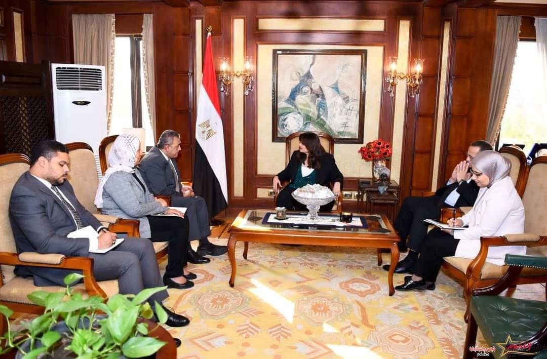 جندي تستقبل قنصل مصر العام الجديد بفرانكفورت لبحث سبل التعاون لخدمة الجالية المصرية في ألمانيا 1 جندي تستقبل قنصل مصر العام الجديد بفرانكفورت لبحث سبل التعاون لخدمة الجالية المصرية في ألمانيا