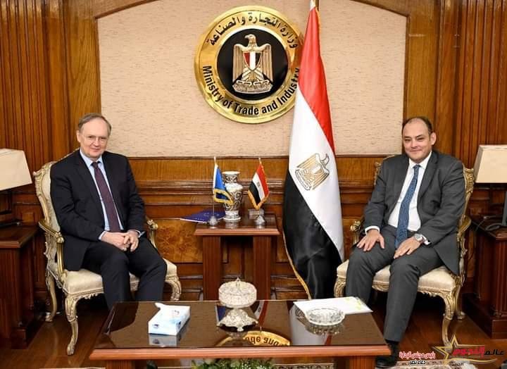 سمير يستعرض مع سفير الاتحاد الأوروبي بالقاهرة سبل تعزيز التعاون الاقتصادى المشترك