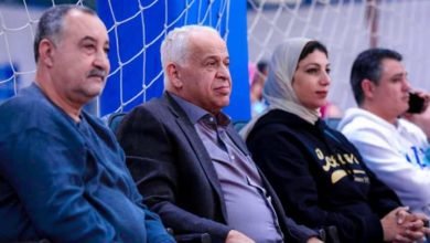 فرج عامر يدعم سيدات الفريق الأول للكرة الطائرة أثناء مباراة اليوم