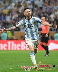 الساحر "ليونيل ميسي" يتوج بجائزة الكرة الذهبية لـ مونديال العالم قطر 2022 2 الساحر "ليونيل ميسي" يتوج بجائزة الكرة الذهبية لـ مونديال العالم قطر 2022