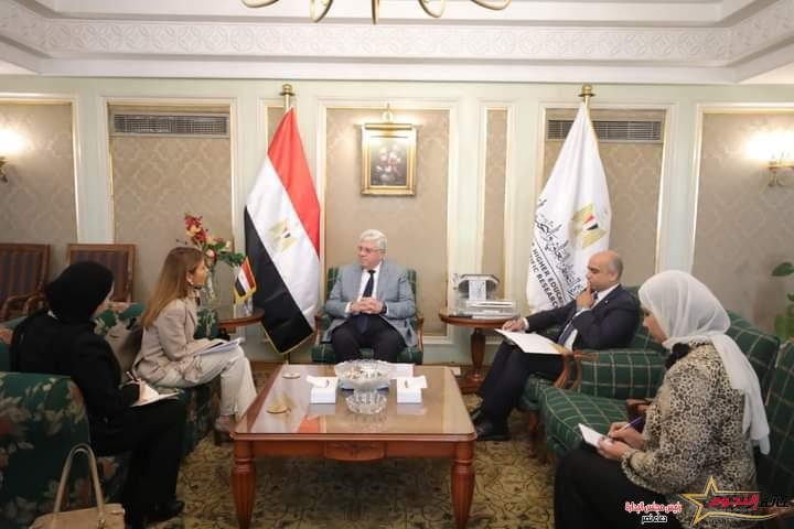 عاشور يستقبل مديرة مكتب اليونسكو الإقليمي للعلوم لبحث التعاون في دعم شباب الباحثين في البحث العلمي