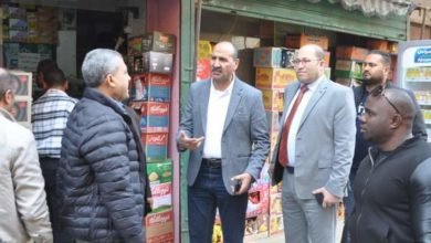 السكرتير المساعد يشرف على حملة لجنة حماية المستهلك على الأسواق والمحلات والأنشطة التجارية بمدينة بني سويف