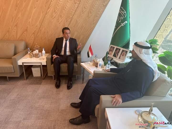 وزير الصحة يبحث مع نظيره السعودي التعاون لتحقيق الأمن الدوائي للشعوب العربية 2 وزير الصحة يبحث مع نظيره السعودي التعاون لتحقيق الأمن الدوائي للشعوب العربية