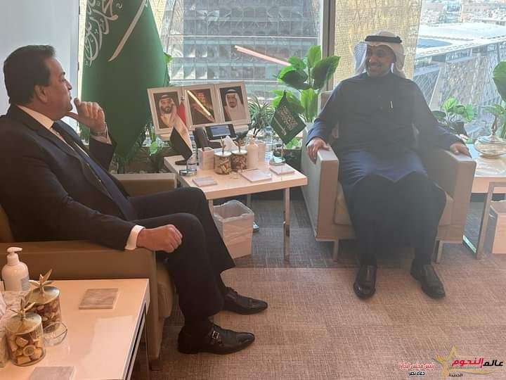 وزير الصحة يبحث مع نظيره السعودي التعاون لتحقيق الأمن الدوائي للشعوب العربية 3 وزير الصحة يبحث مع نظيره السعودي التعاون لتحقيق الأمن الدوائي للشعوب العربية