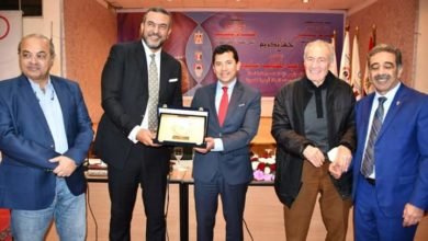 صبحي يُكرم عبد المطلب لفوزه بمنصب نائب رئيس الرابطة الوطنية لكرة السلة في افريقيا