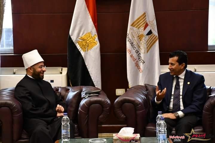 وزير الشباب والرياضة يشهد فعاليات المؤتمر السنوي لمنتدى الأدب والفكر