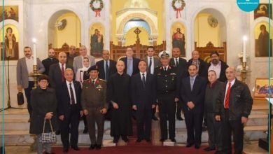 محافظ الإسكندرية يشارك الأقباط احتفالات عيد الميلاد 