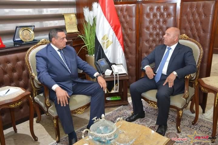 وزيرا التنمية المحلية والنقل يبحثان آليات تطبيق قانون تنظيم النقل النهري الجديد بالمحافظات 2 وزيرا التنمية المحلية والنقل يبحثان آليات تطبيق قانون تنظيم النقل النهري الجديد بالمحافظات