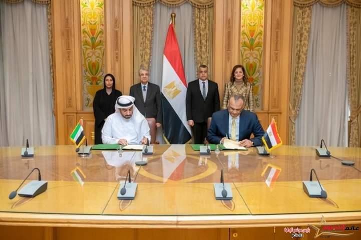 وزراء الإنتاج الحربي والكهرباء والتخطيط يشهدون توقيع مذكرة تفاهم 2 وزراء الإنتاج الحربي والكهرباء والتخطيط يشهدون توقيع مذكرة تفاهم