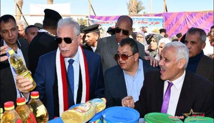 محافظ جنوب سيناء يفتتح مهرجان تحطيم الأسعار ومحاربة الغلاء بمدينة طور سيناء 1 محافظ جنوب سيناء يفتتح مهرجان تحطيم الأسعار ومحاربة الغلاء بمدينة طور سيناء