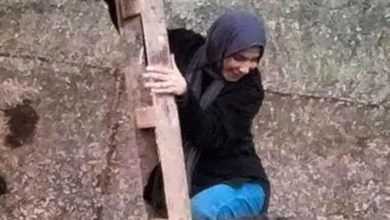 منى زكي تظهر بالحجاب خلال تصويرها لـ مسلسل "تحت الوصاية" للمشاركة في الماراثون الرمضاني 2023