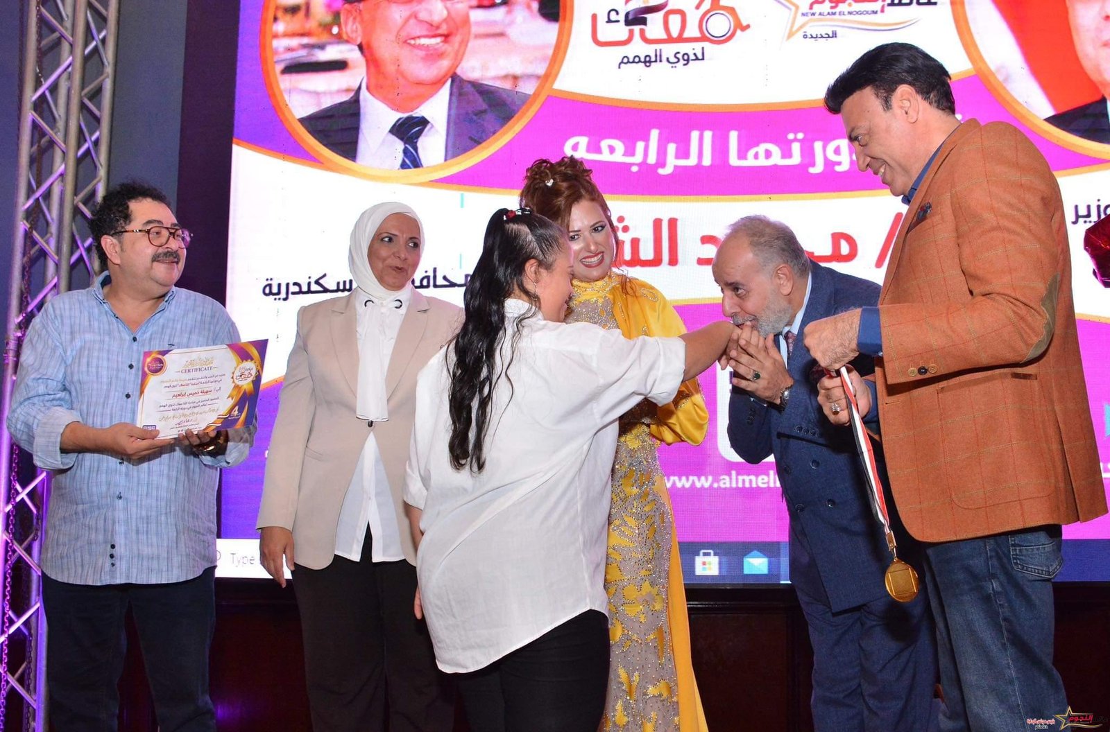 النجم ياسر صادق يعبر عن سعادته بمبادرة كلنا معاك لذوي الهمم 2 النجم ياسر صادق يعبر عن سعادته بمبادرة كلنا معاك لذوي الهمم