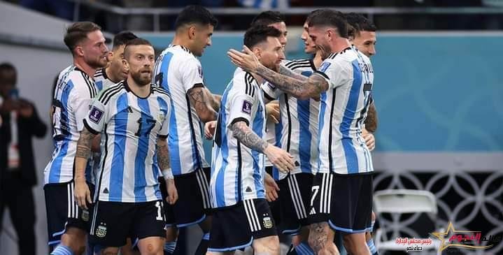 الأرجنتين يهزم أستراليا بثنائية في دور الـ16 للمونديال 