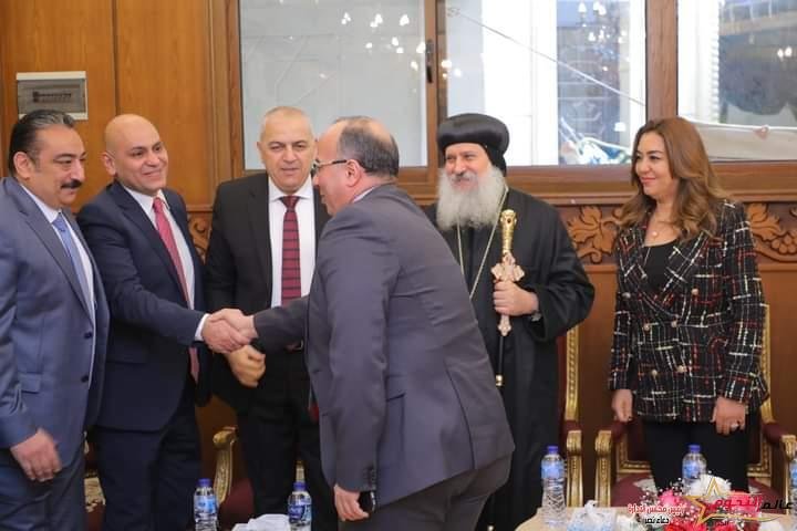 محافظ دمياط تقدم التهانى بمناسبة عيد الميلاد المجيد 1 محافظ دمياط تقدم التهانى بمناسبة عيد الميلاد المجيد