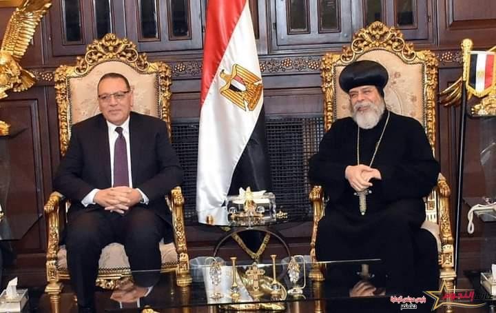 محافظ الشرقية يُهنئ الأنبا تيموثاوس أسقف الزقازيق  بعيد الميلاد المجيد