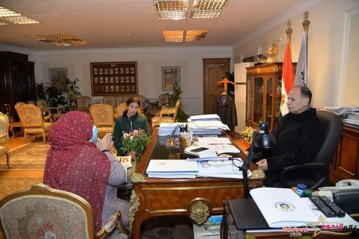 محافظ أسيوط يناقش الجهود المبذولة لزيادة إيرادات التحصيل وسبل تنميتها خلال الفترة المقبلة