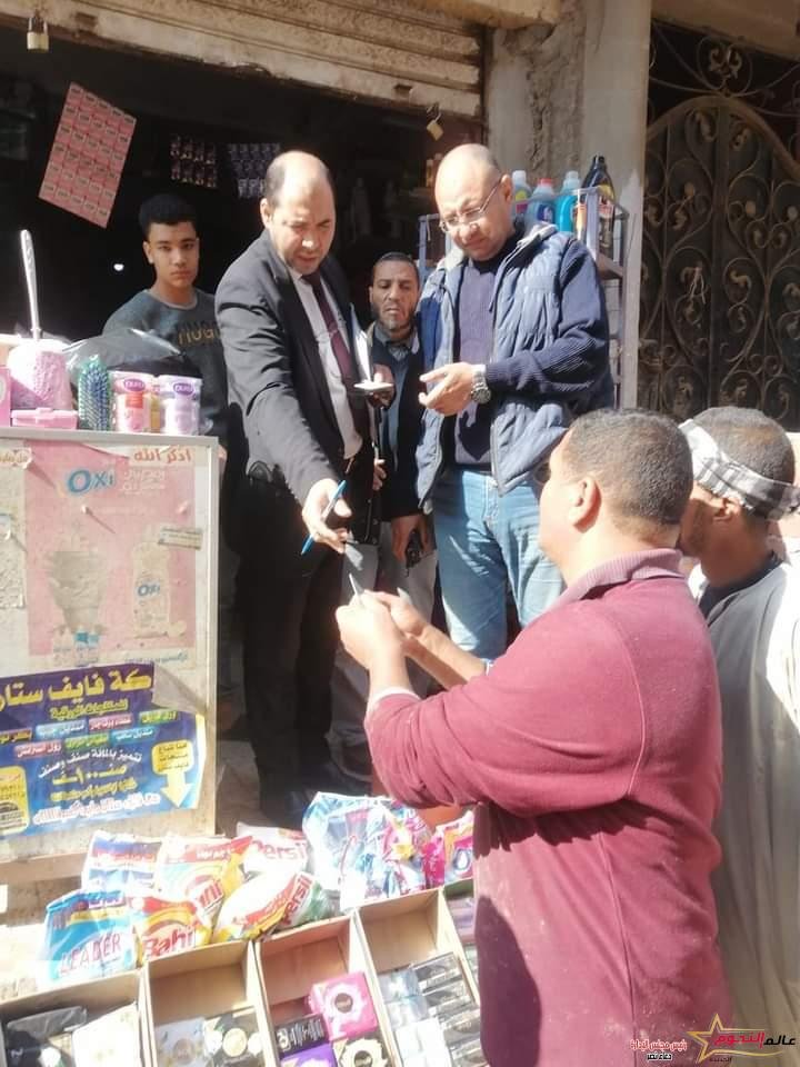 محافظ أسيوط يؤكد على تكثيف الحملات التموينية على الأسواق ومنافذ البيع 2 محافظ أسيوط يؤكد على تكثيف الحملات التموينية على الأسواق ومنافذ البيع
