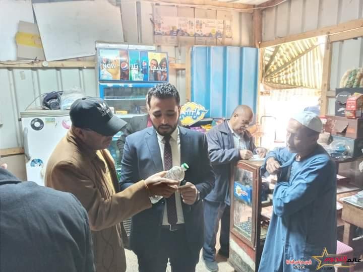 محافظ أسيوط يؤكد على تكثيف الحملات التموينية على الأسواق ومنافذ البيع 1 محافظ أسيوط يؤكد على تكثيف الحملات التموينية على الأسواق ومنافذ البيع