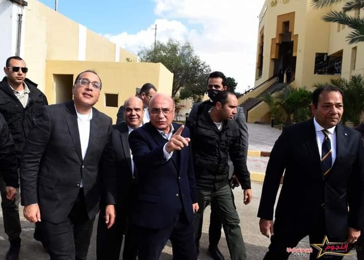 رئيس الوزراء يتفقد محكمة شمال سيناء الابتدائية بالعريش قبل أيام من عودة انتظام العمل بها