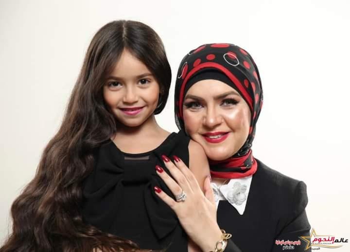 عالم النجوم تهنئ نجلة الفنانة "منال عبد اللطيف"
