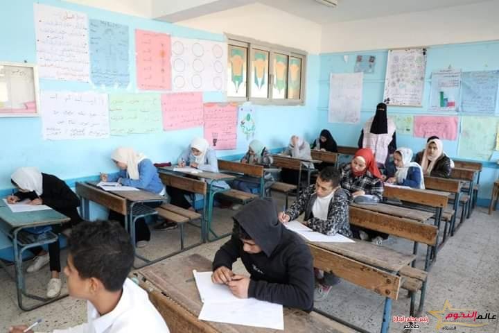 محافظ الشرقية يتفقد لجان امتحانات الفصل الدراسي الأول للشهادة الإعدادية 2022 / 2023 