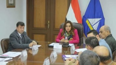 محافظ دمياط تناقش عدد من الملفات الخاصة بمصنع أبو جريدة لتدوير القمامة بفارسكور