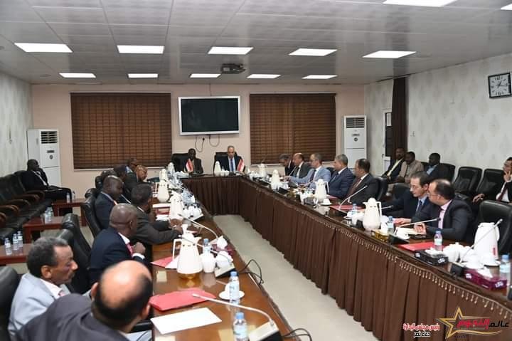 وزيرا الرى المصرى والسودانى يناقشان الشواغل المشتركة والتعاون والتنسيق المشترك في إدارة مورد نهر النيل 2 وزيرا الرى المصرى والسودانى يناقشان الشواغل المشتركة والتعاون والتنسيق المشترك في إدارة مورد نهر النيل