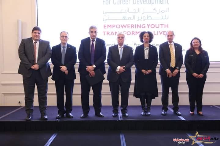 عاشور يطلق المرحلة الثانية لمشروع المراكز الجامعية للتطوير المهني