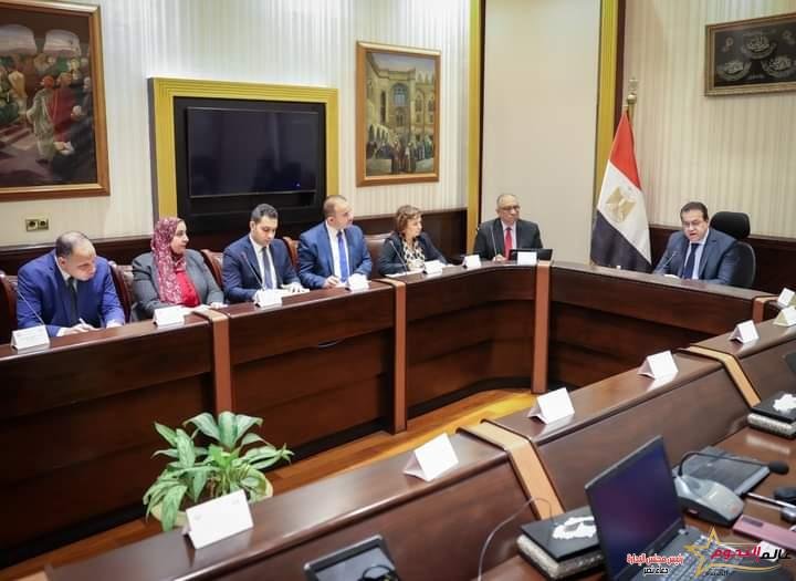 وزير الصحة يترأس اجتماع لجنة دراسة كيفية مواجهة التسرب من التعليم وزواج القاصرات وعمالة الأطفال 2 وزير الصحة يترأس اجتماع لجنة دراسة كيفية مواجهة التسرب من التعليم وزواج القاصرات وعمالة الأطفال