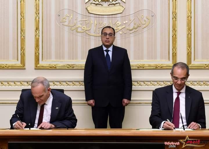 رئيس الوزراء يشهد توقيع مذكرة تفاهم بين حكومتي مصر وفلسطين 2 رئيس الوزراء يشهد توقيع مذكرة تفاهم بين حكومتي مصر وفلسطين