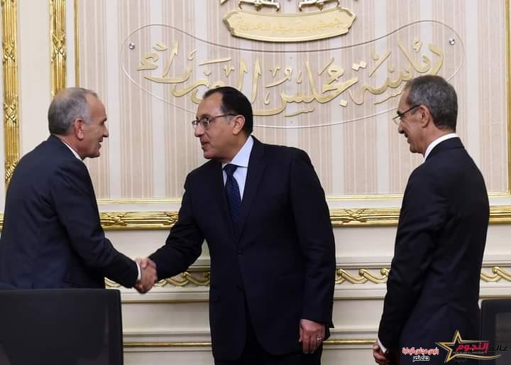 رئيس الوزراء يشهد توقيع مذكرة تفاهم بين حكومتي مصر وفلسطين 4 رئيس الوزراء يشهد توقيع مذكرة تفاهم بين حكومتي مصر وفلسطين