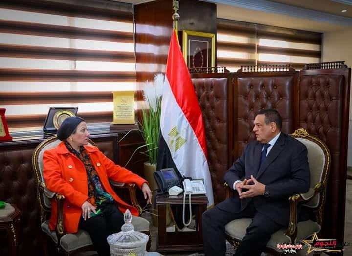وزيرا التنمية المحلية والبيئة يتابعان الموقف التنفيذي لمشروعات منظومة المخلفات الصلبة بالمحافظات