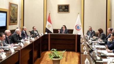 وزير الصحة يجتمع باللجنة الاستشارية العليا لطب الأسنان لوضع أُُُطر وآليات العمل خلال الفترة المقبلة