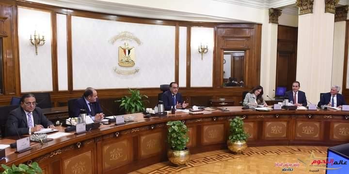 رئيس الوزراء يتابع جهود إعداد استراتيجية تنمية الصناعة