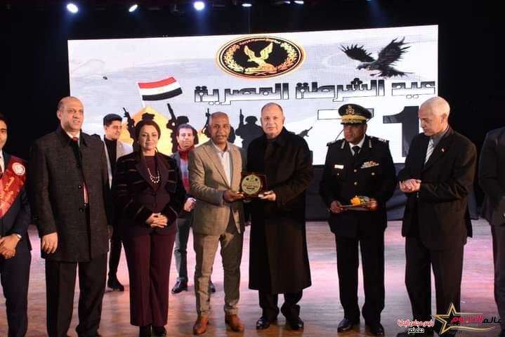 محافظ أسيوط يشهد احتفال الجامعة بمناسبة عيد الشرطة الـ 71 بحضور القيادات الأمنية والدينية والشعبية 2 محافظ أسيوط يشهد احتفال الجامعة بمناسبة عيد الشرطة الـ 71 بحضور القيادات الأمنية والدينية والشعبية
