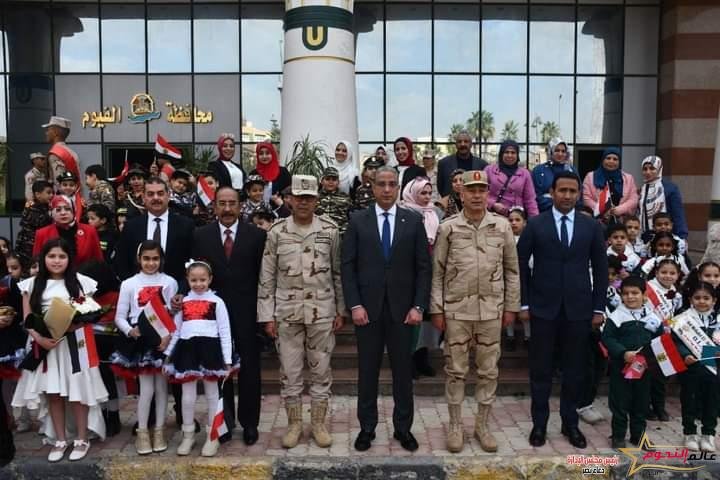 محافظ الفيوم وقائد قوات الدفاع الشعبي يشهدان بدء فعاليات التدريب المشترك "صقر 110"