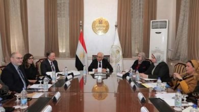 حجازي يبحث مع وفد مشروع "مبادرة تميز المعلم" 