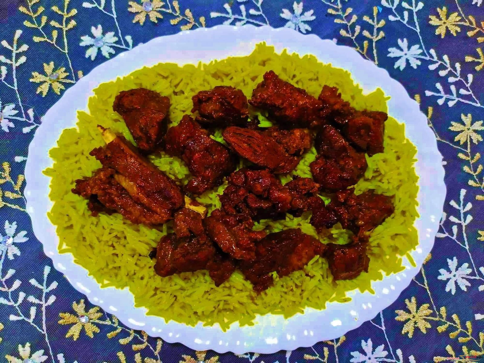 اللحم المشوي ... مقدم من الشيف: منى عبد الرحمن المكونات: