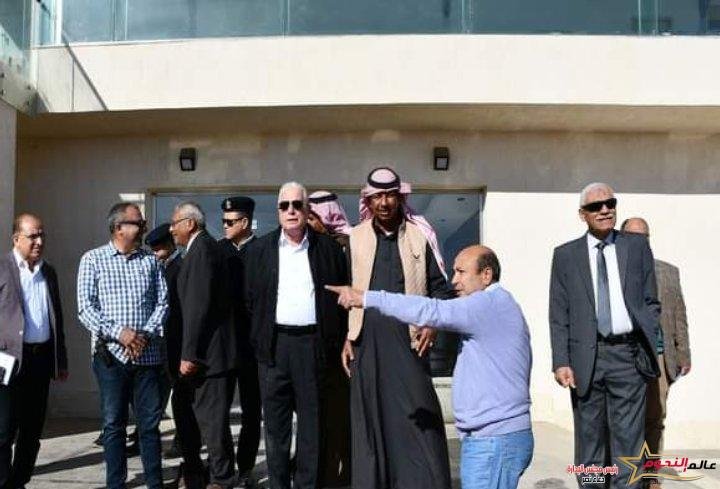 فوده يتفقد الأعمال الانشائية للقرية التراثية ويتابع فعاليات الدورة الأولى من السباق التنشيطي للهجن