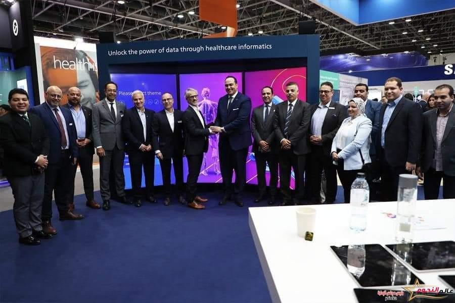 د. أحمد السبكي يتفقد أجنحة شركات التكنولوجيا الطبية والتحول الرقمي والذكاء الاصطناعي بمعرض الصحة العربي