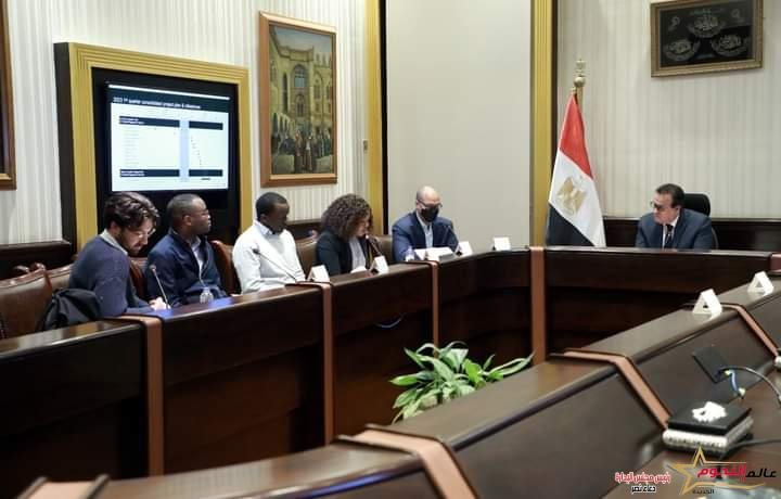 وزير الصحة يبحث مع وفد الاتحاد الإفريقي التعاون المستقبلي لتعزيز قدرات مصر في مجال إنتاج اللقاحات والأمصال 2 وزير الصحة يبحث مع وفد الاتحاد الإفريقي التعاون المستقبلي لتعزيز قدرات مصر في مجال إنتاج اللقاحات والأمصال