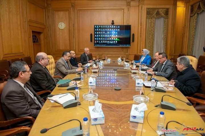 وزيرا "الإنتاج الحربي" و"التنمية المحلية" يبحثان مستجدات التعاون المشترك في مجال إدارة منظومة المخلفات