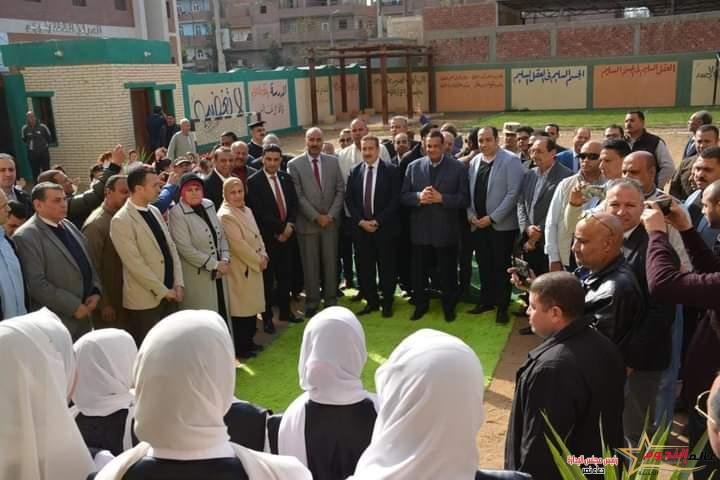 وزير التنمية المحلية ومحافظ المنوفية يختتمان جولتهم بتفقد مشروعات المبادرة الرئاسية " حياة كريمة " بكفر عشما