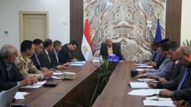 لجنة البت توافق على عدد من طلبات المواطنين لتقنين الأوضاع بمحافظة السويس