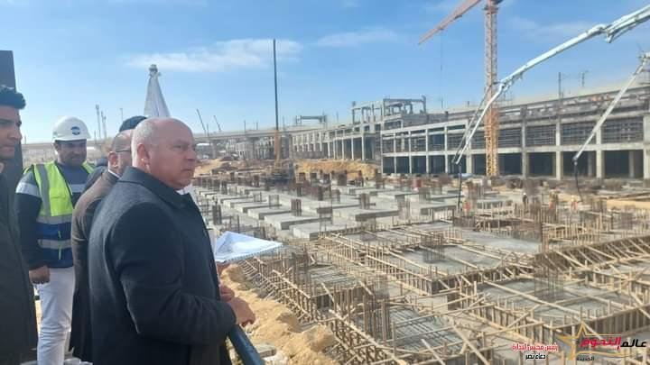 وزير النقل يتابع معدلات تنفيذ المرحلة الثالثة من مشروع القطار الكهربائي الخفيف LRT 