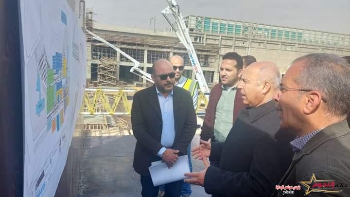 وزير النقل يتابع معدلات تنفيذ المرحلة الثالثة من مشروع القطار الكهربائي الخفيف LRT 
