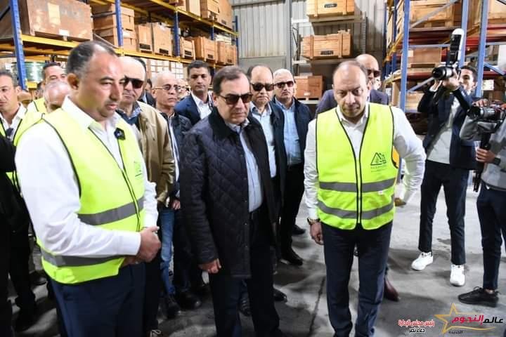الملا يفتتح مشروع تطوير الورش والمخازن الرئيسية لشركة غاز مصر