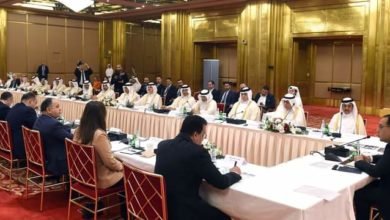 رئيس الوزراء يلتقى أعضاء مجلس إدارة غرفة قطر ورابطة رجال الأعمال القطريين