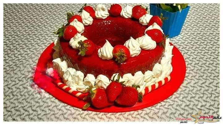 كيك شاتوه الفراولة ... مقدم من الشيف: هدى نور الدين