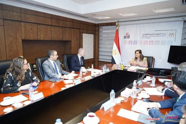 السعيد تبحث مع شركة كوبنهاجن للبنية التحتية سبل التعاون في الاستثمار بالمشروعات الخضراء بمصر